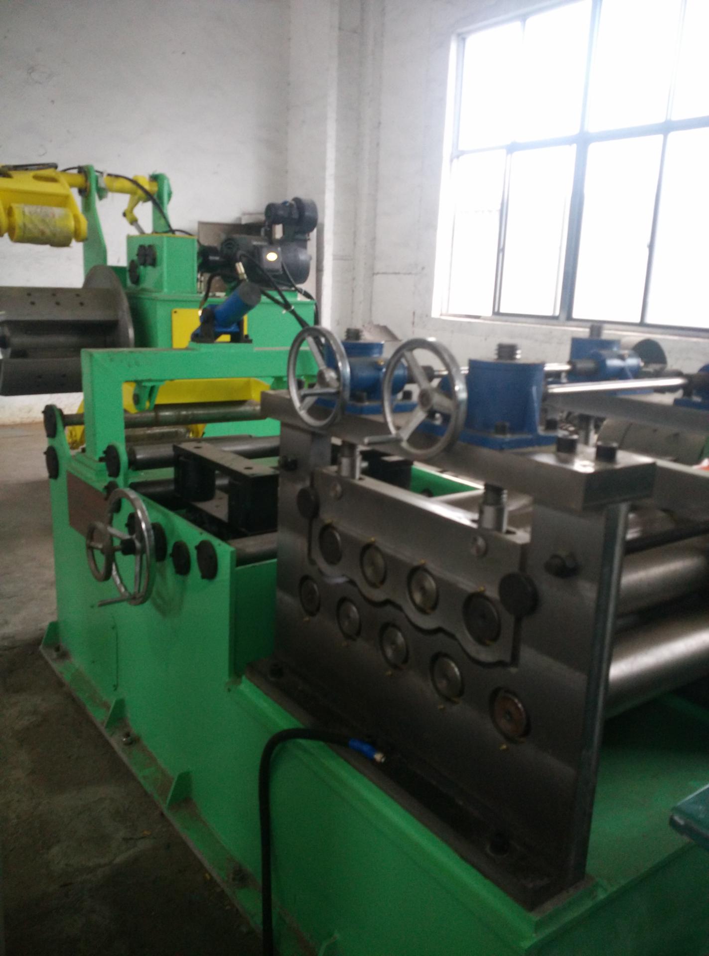 12mm熱板開平剪切機組